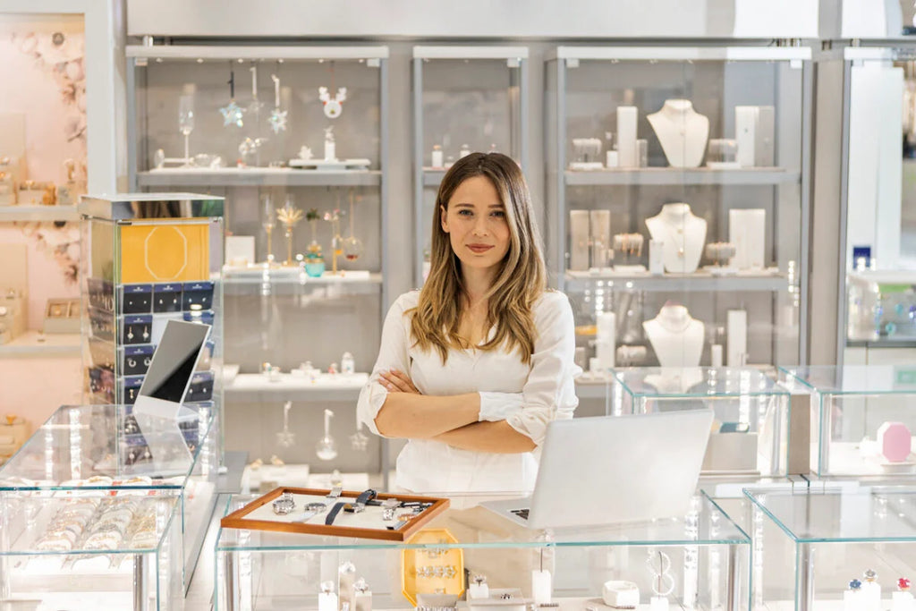 Jewelry Manufacturer vs Supplier: What Buyers Should Know