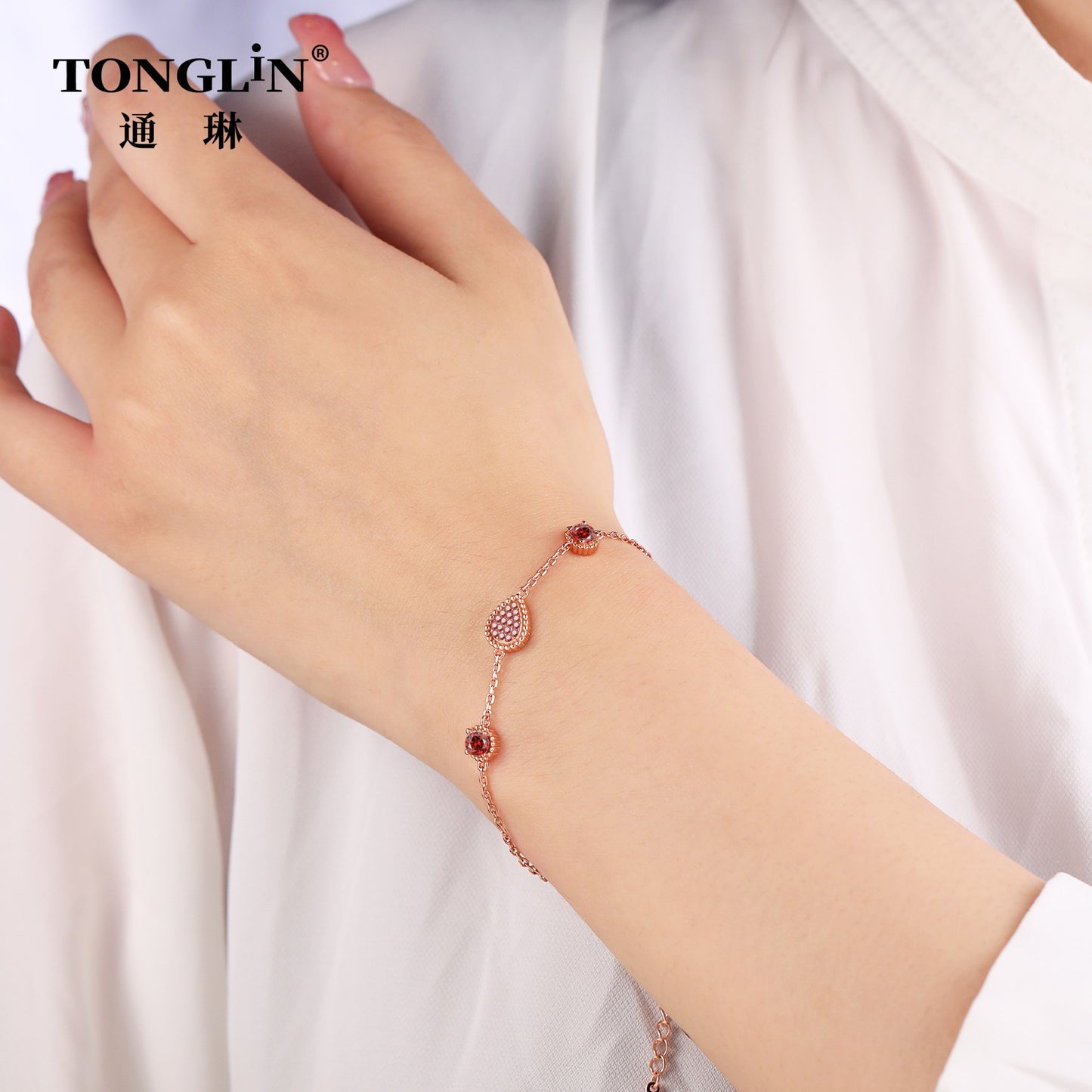 Tonglin 18K rose Gold ruby Bracelet