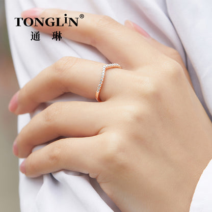 Tonglin V Shape Sterling Silver Stacking Ring With Cubic Zirconia